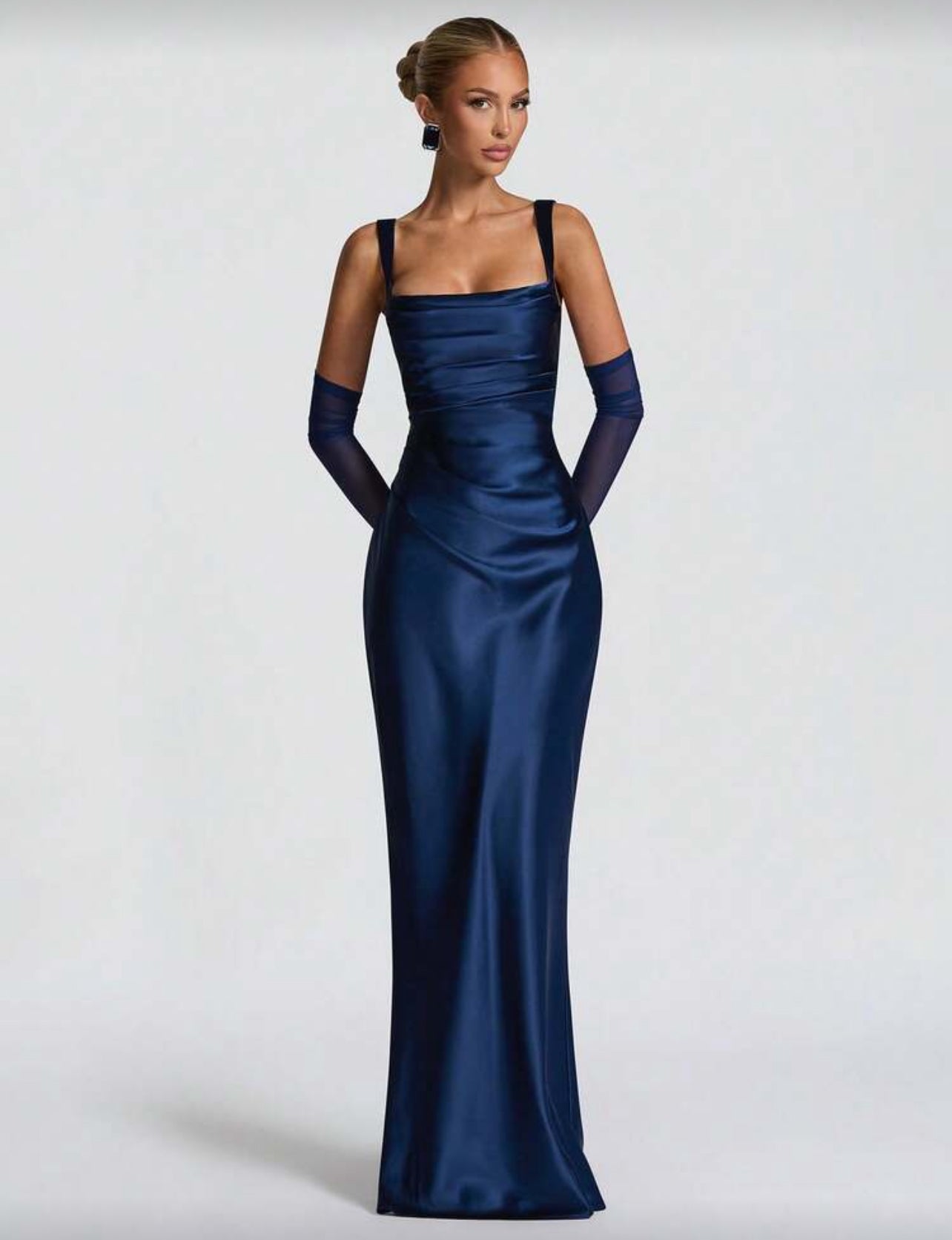 Clinched Bodywaist Dress