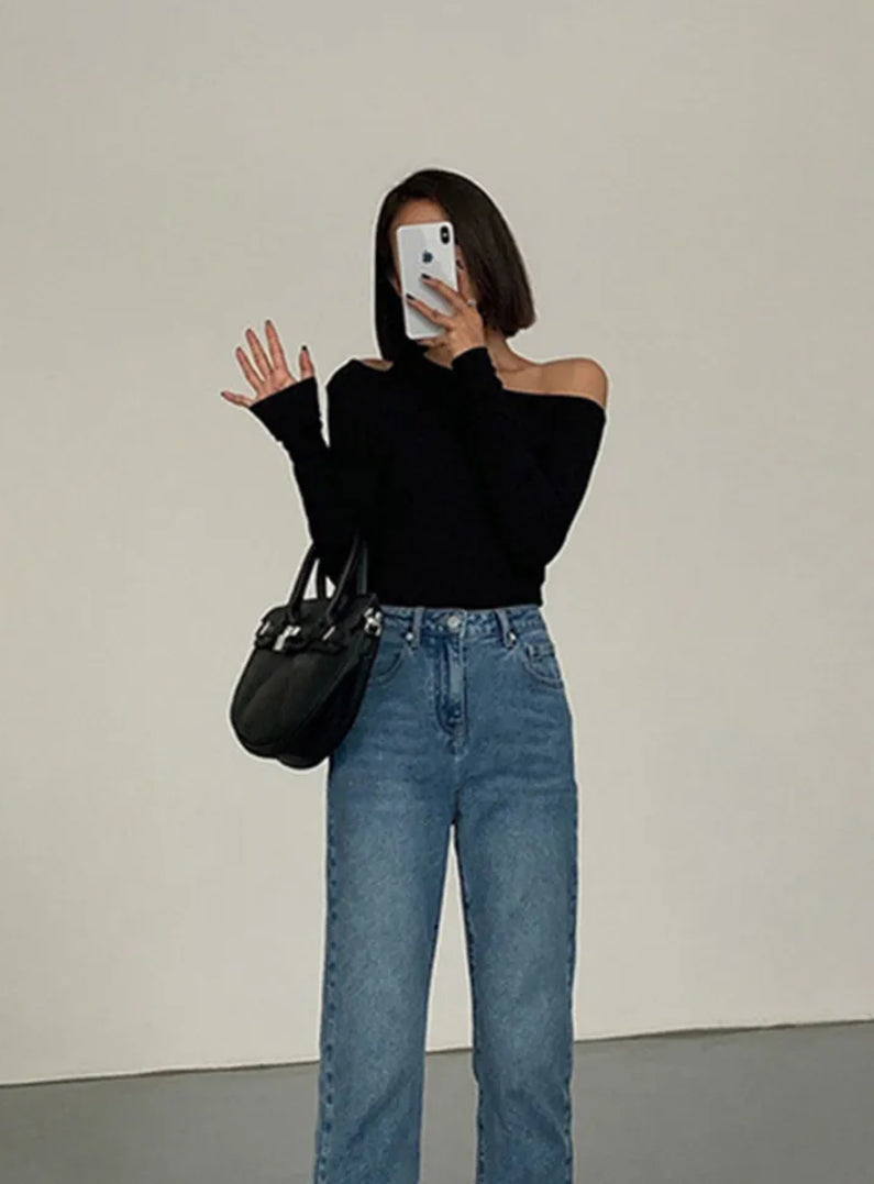 Skew Collar Slim fit Top