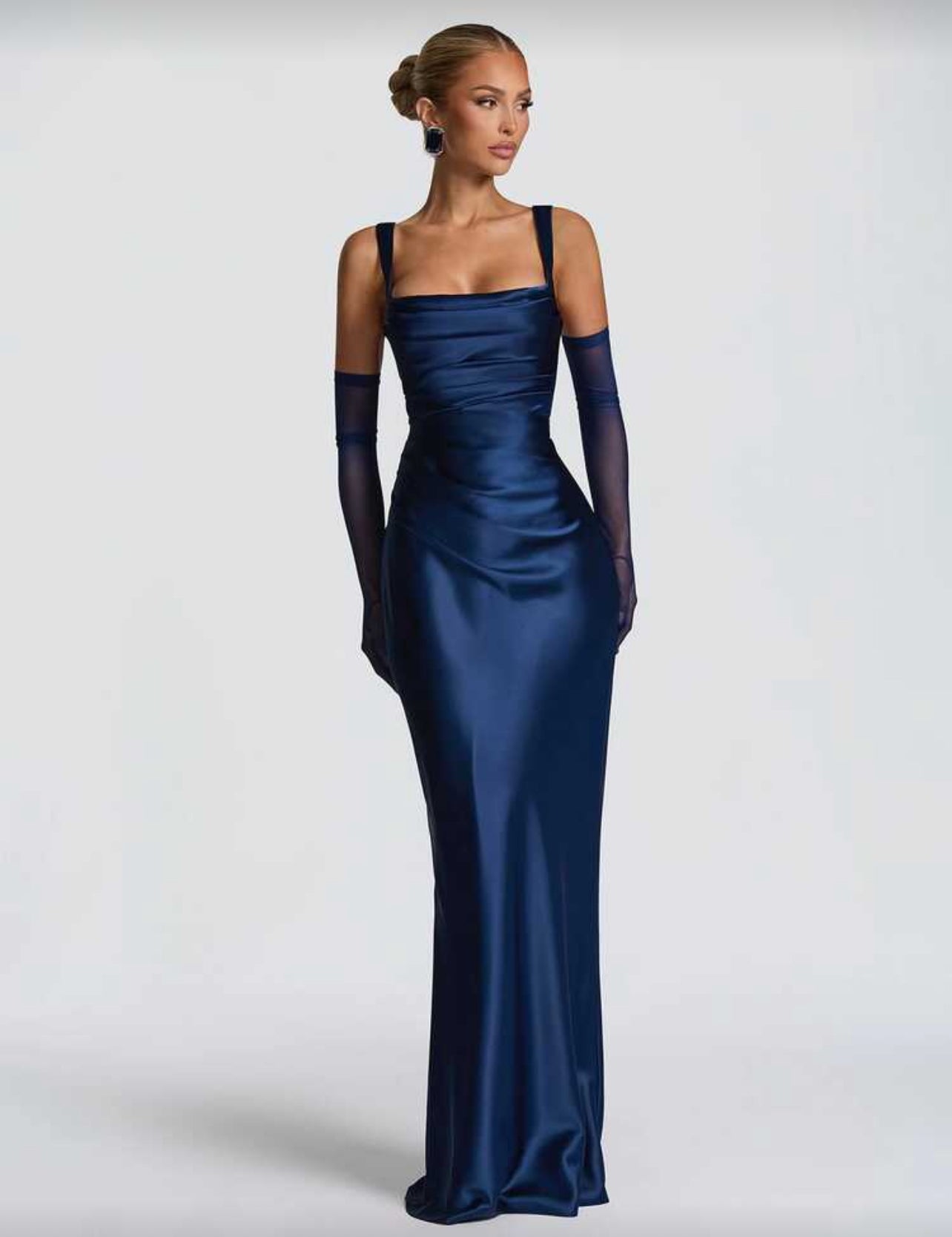 Clinched Bodywaist Dress