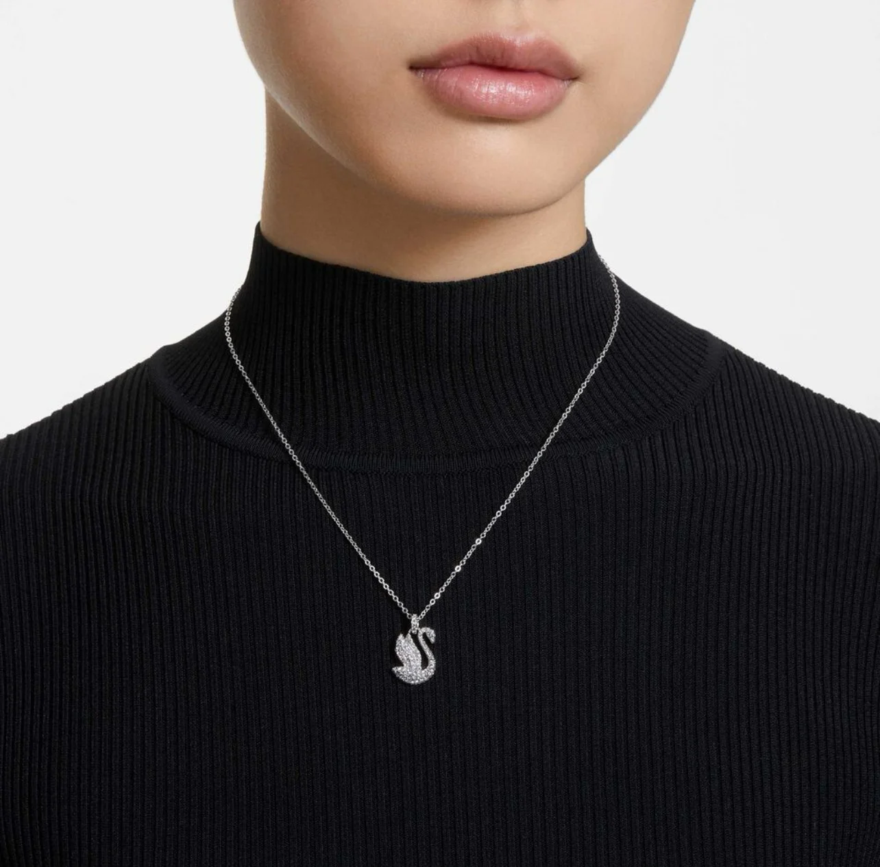 Swarovski | Swan Pendant,Swan,Medium,White,Rhodium plated