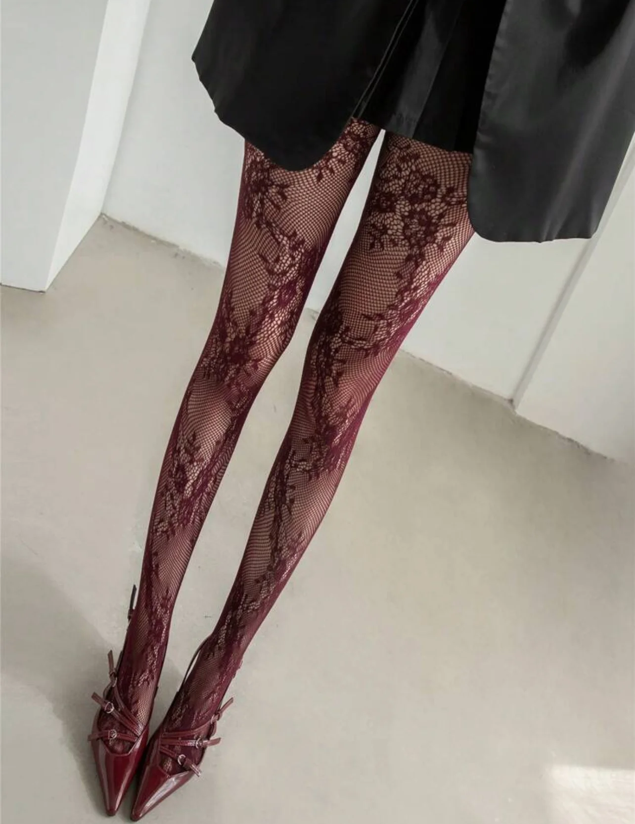 Rose Red Stockings photo 4