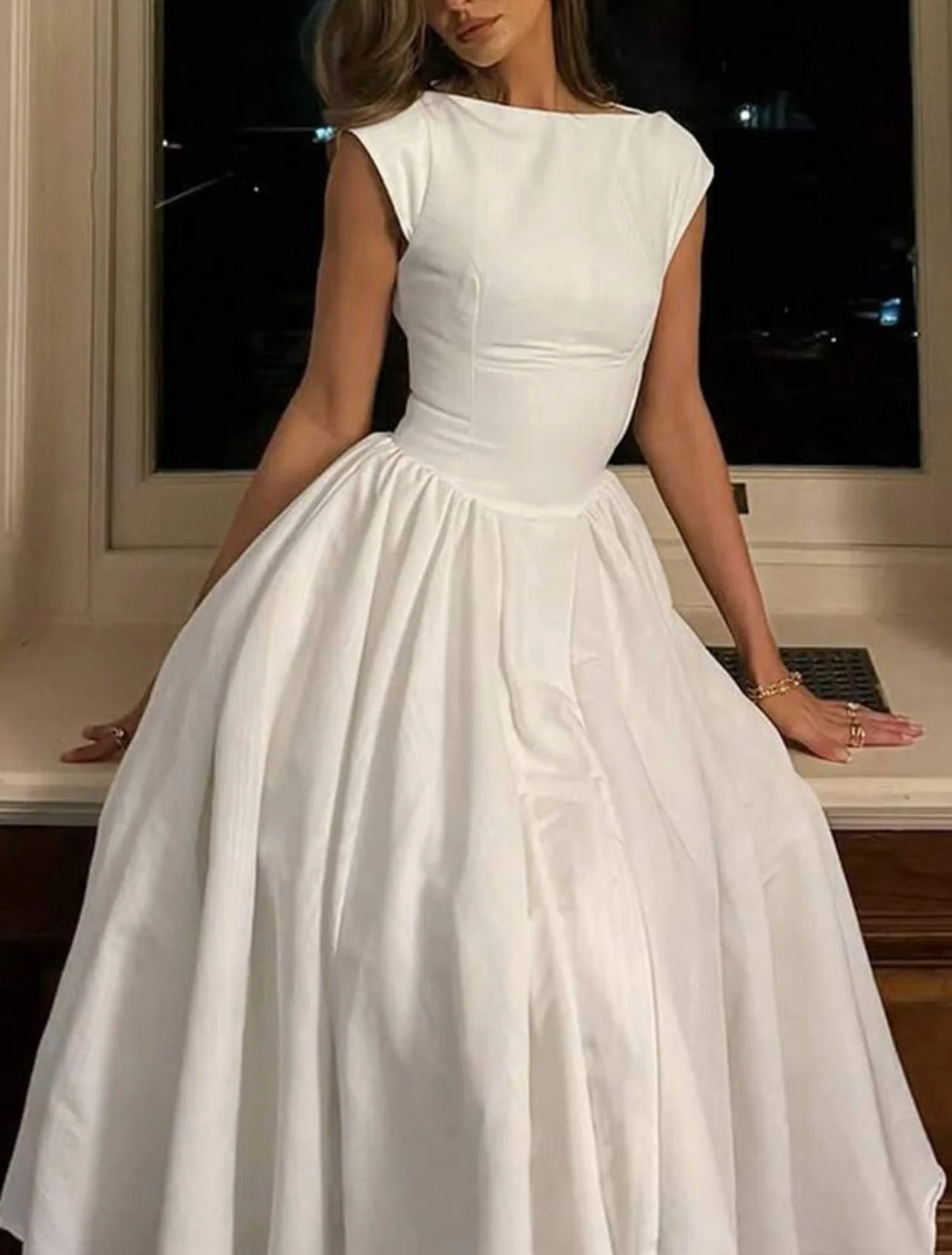 Serene Dress photo 3