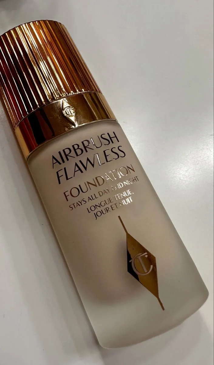 Charlotte Tilbury Foundation 24 HOUR FULL COVERAGE AIRBRUSH FLAWLESS FOUNDATION photo 2